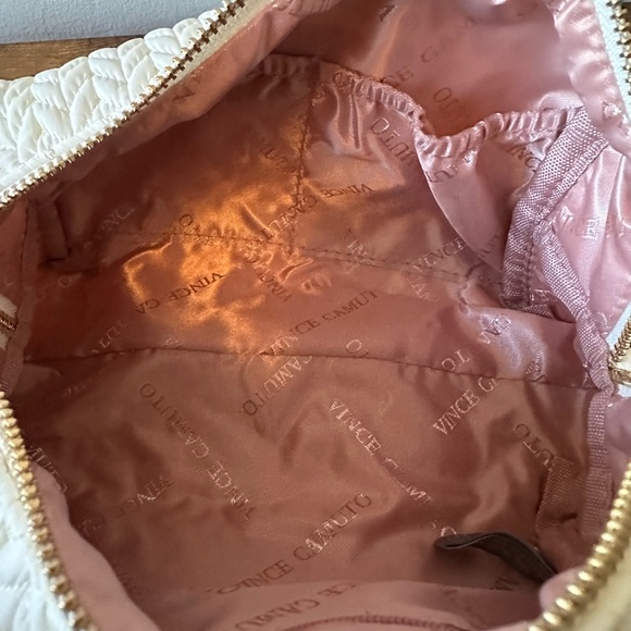 Vince Camuto Rippled Cream Cosmetic Bag With Gold Zipper Pink Interior NWT - Picture 9 of 9